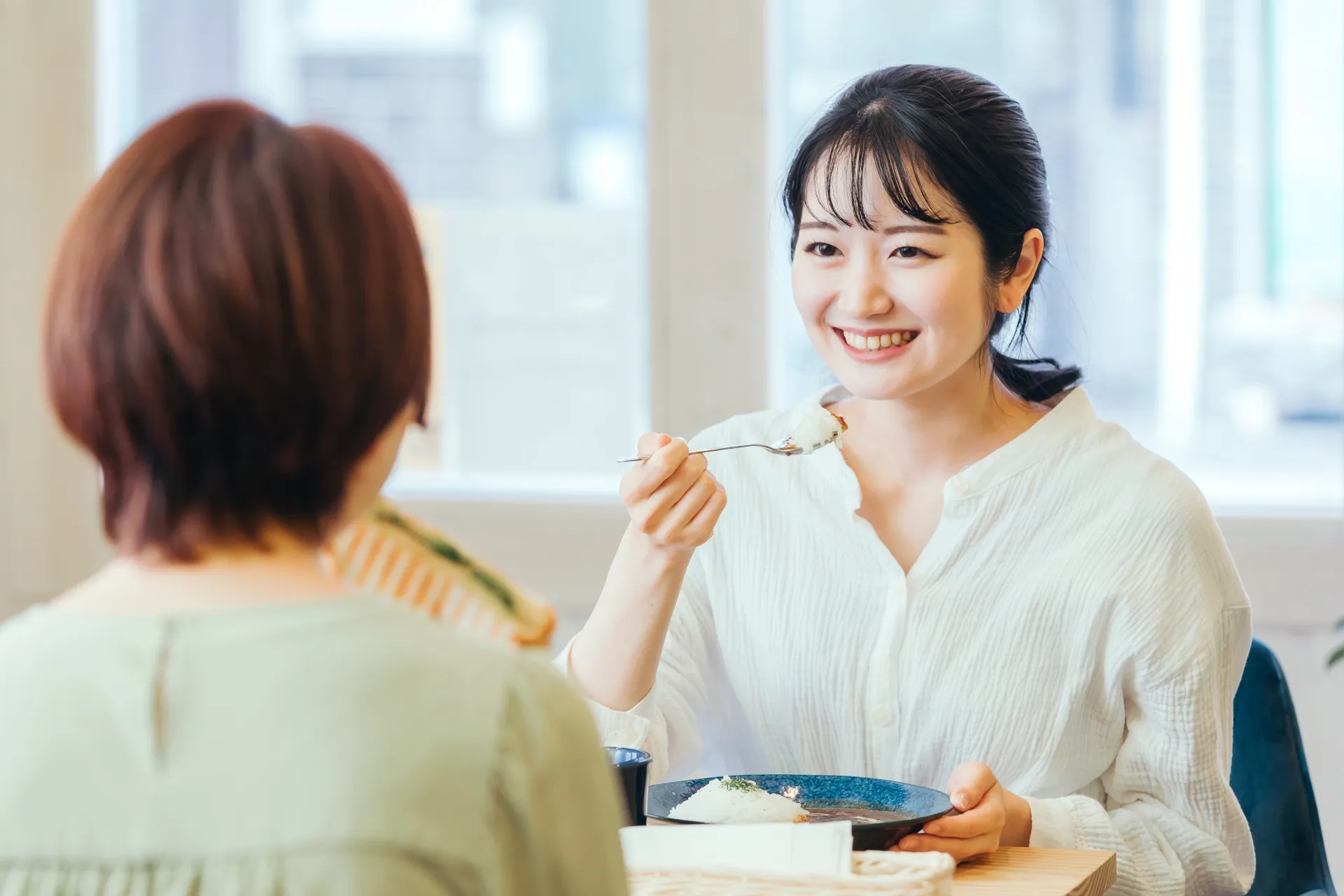 歯の健康と食生活の関係とは？意識したい栄養素や毎日のケアを解説